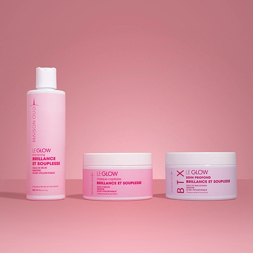 Huile démaquillante en flacon pompe  